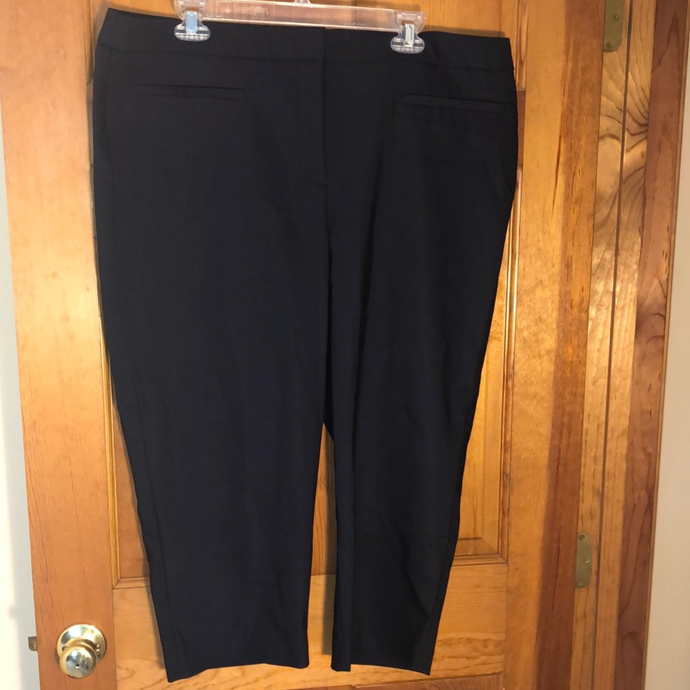 Chico’s Slimming Capri Pants